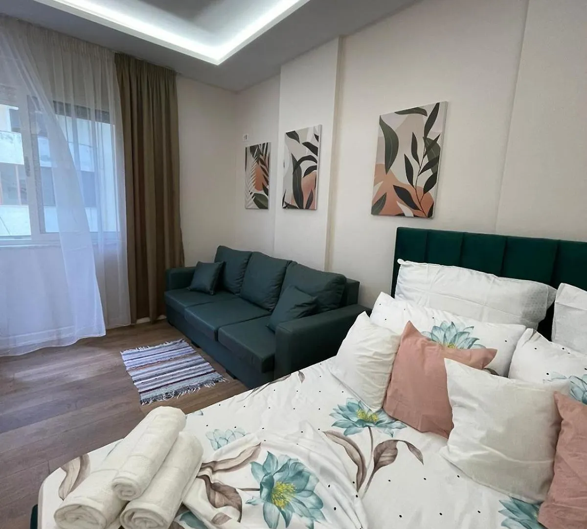 Apartagnes Durres Albania