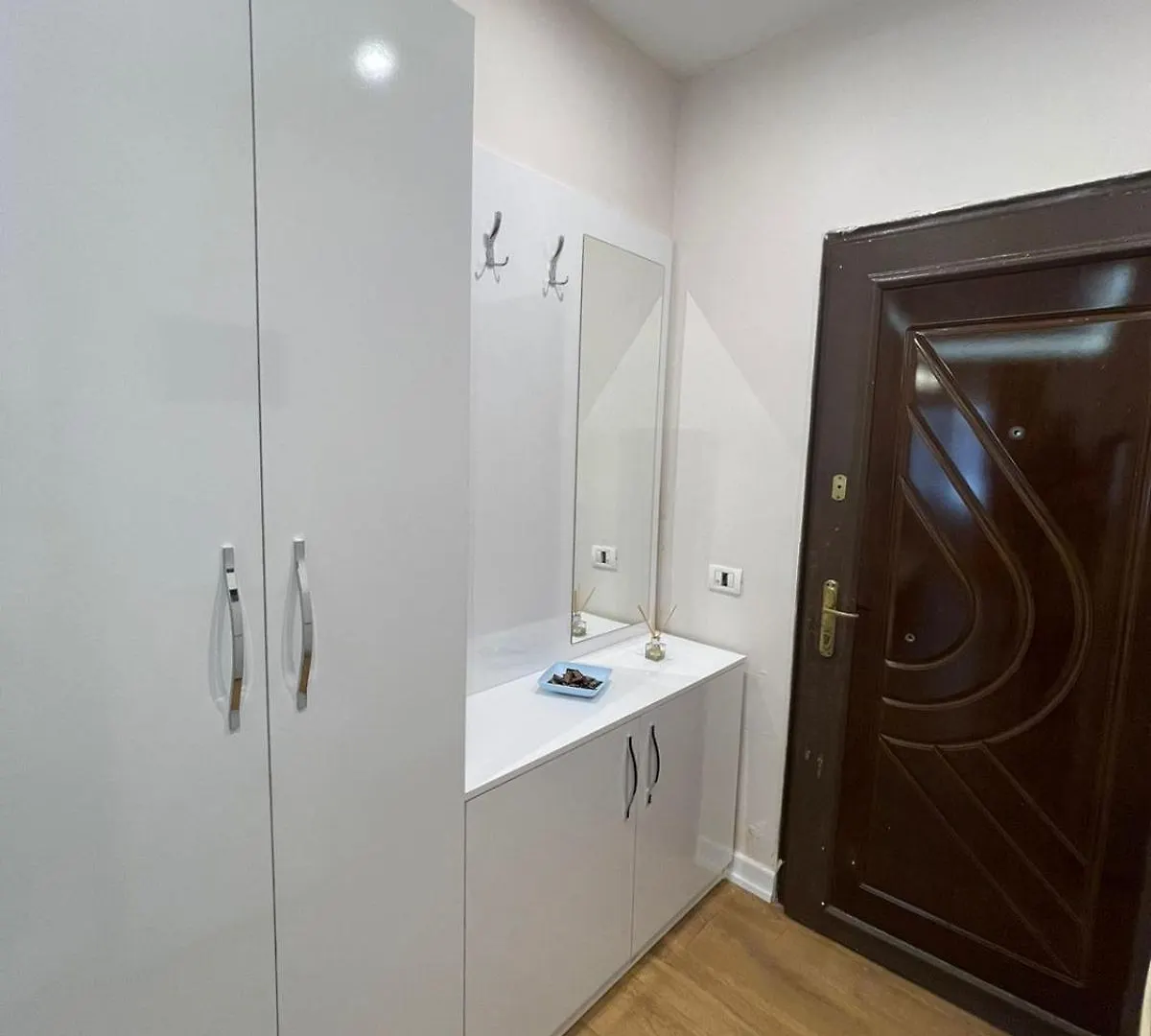 Apartagnes Durres